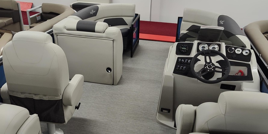 Sunchaser Boats Geneva Cruise 22 LR DH