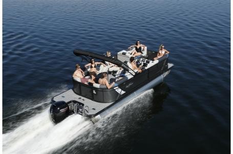 Sunchaser Boats Geneva Cruise 22 LR DH