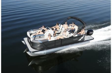 Sunchaser Boats Geneva Cruise 22 LR DH