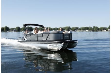 Sunchaser Boats Geneva Cruise 22 LR DH