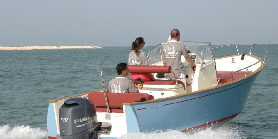 Rhea 23 Open