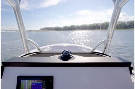 228 Sea Fox Commander