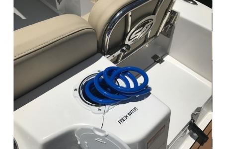 248 Sea Fox Commander