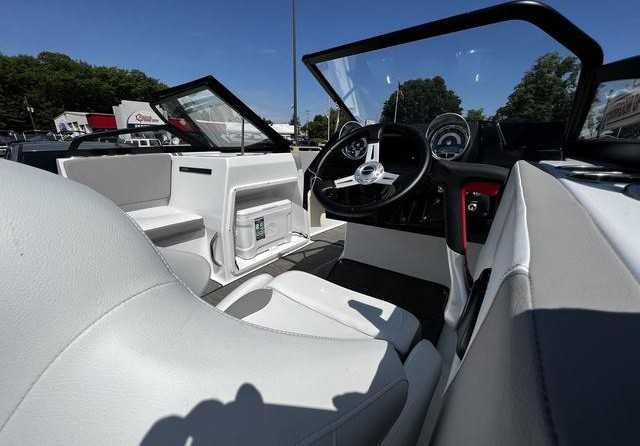 Glastron GTD 200
