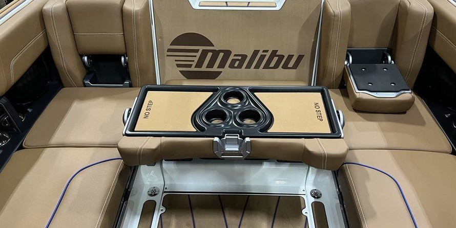 Malibu Wakesetter 23 LSV