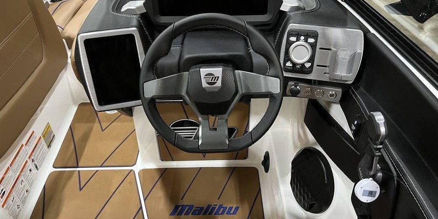 Malibu Wakesetter 23 LSV