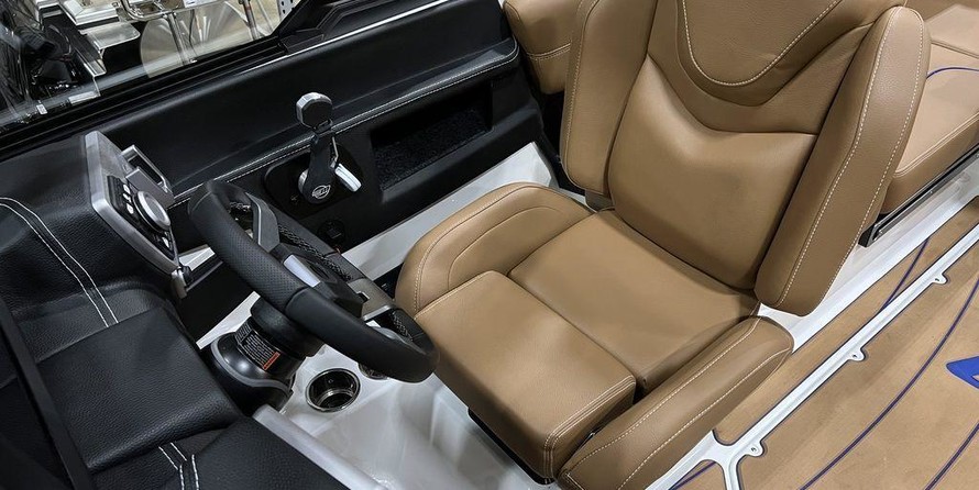 Malibu Wakesetter 23 LSV