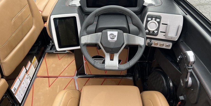 Malibu Wakesetter 23 LSV