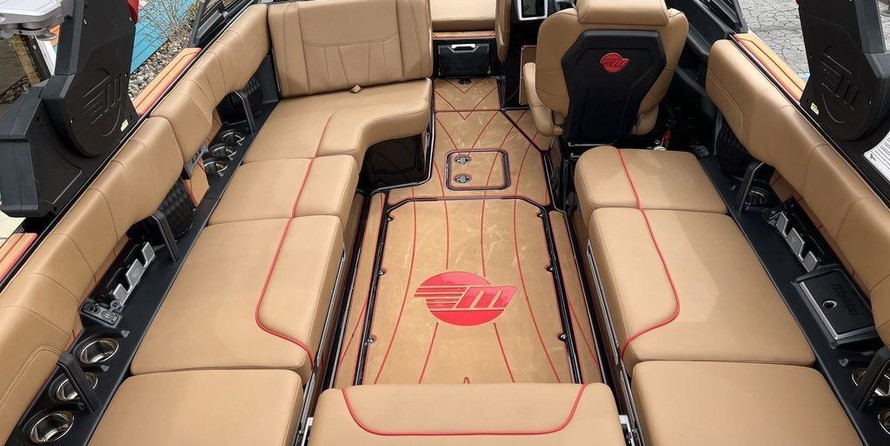 Malibu Wakesetter 23 LSV