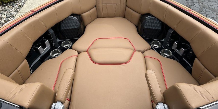 Malibu Wakesetter 23 LSV