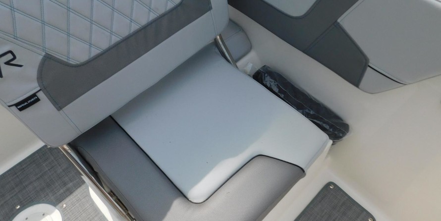 Bayliner VR5 BOWRIDER