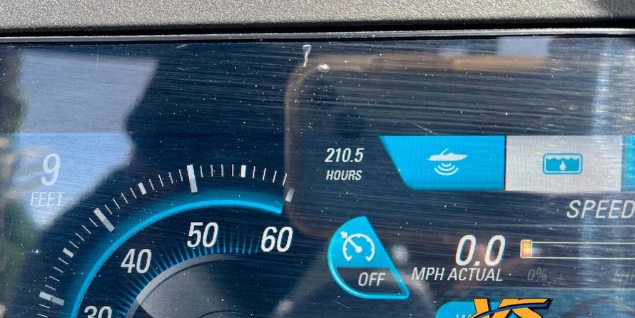 Malibu Wakesetter 25 LSV