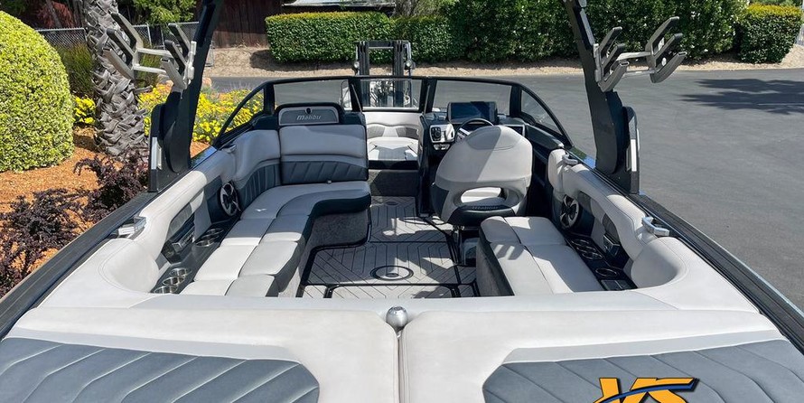 Malibu Wakesetter 25 LSV