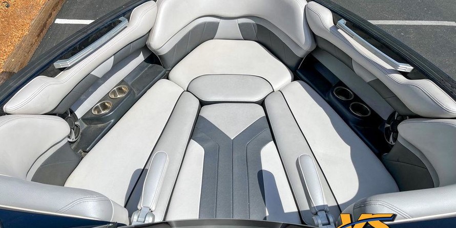 Malibu Wakesetter 25 LSV