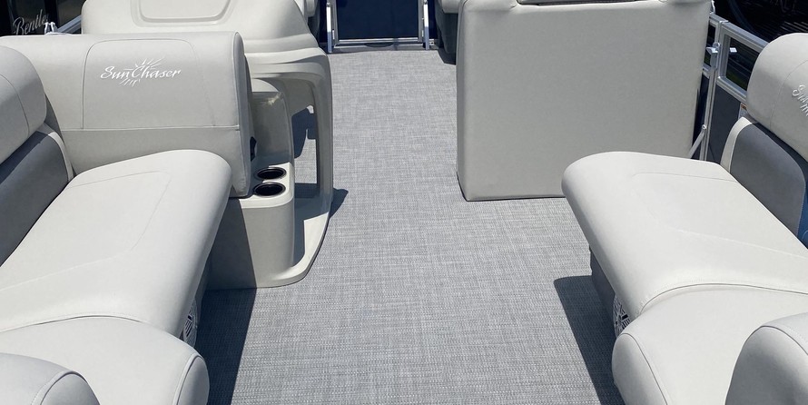 Sunchaser Boats Geneva Cruise 20 LR DH