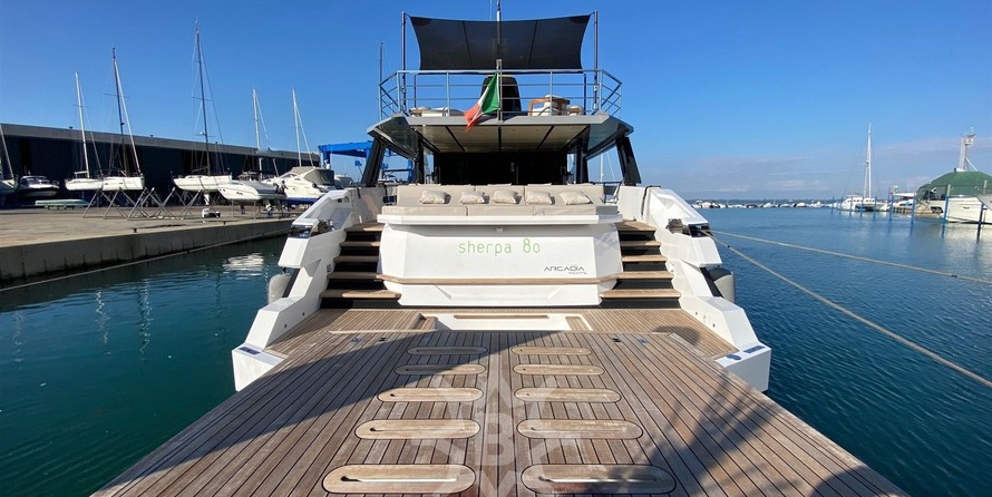 Arcadia Yachts Sherpa 80 XL