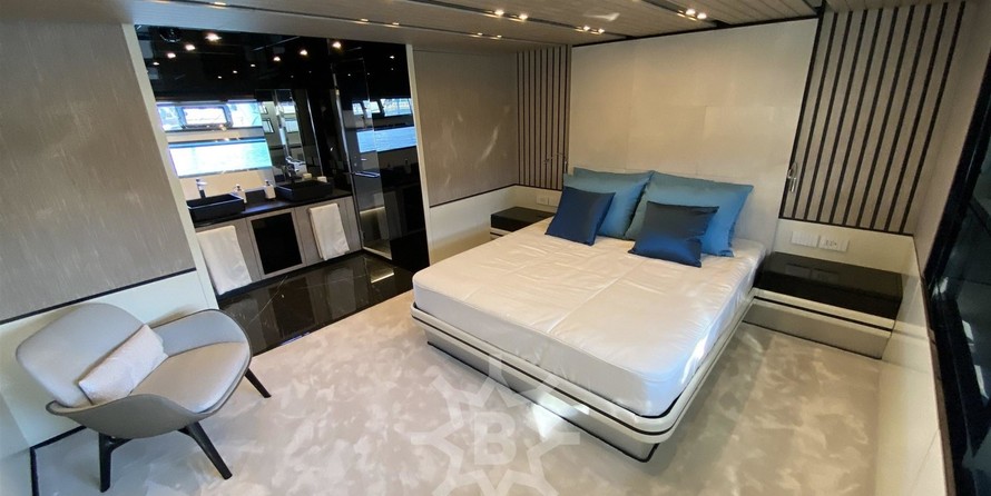 Arcadia Yachts Sherpa 80 XL