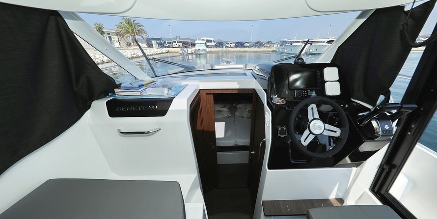 Beneteau Antares 9 OB