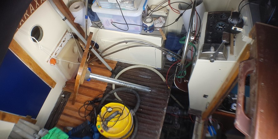 Van de stadt custom 32 steel yacht