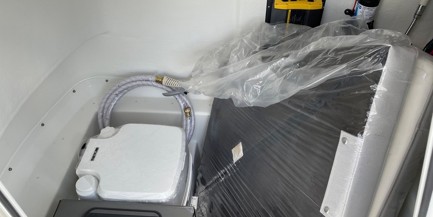 Parker 2501 Center Console