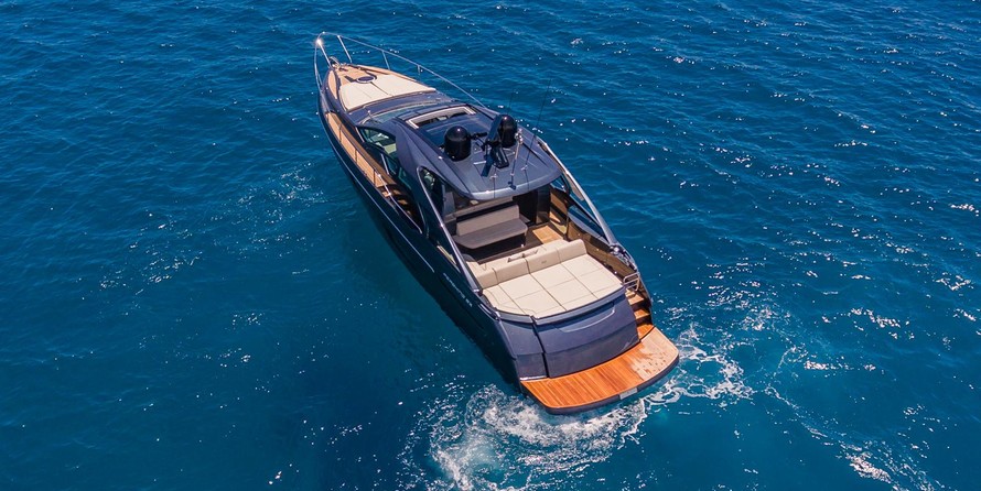 Pershing 5X