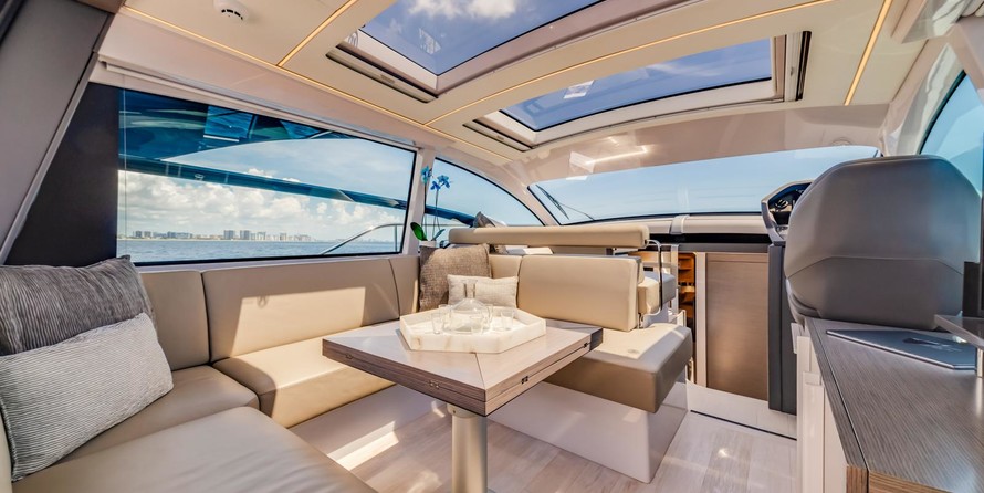 Pershing 5X