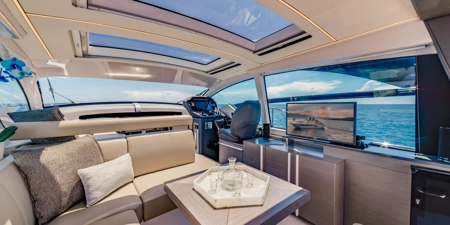 Pershing 5X