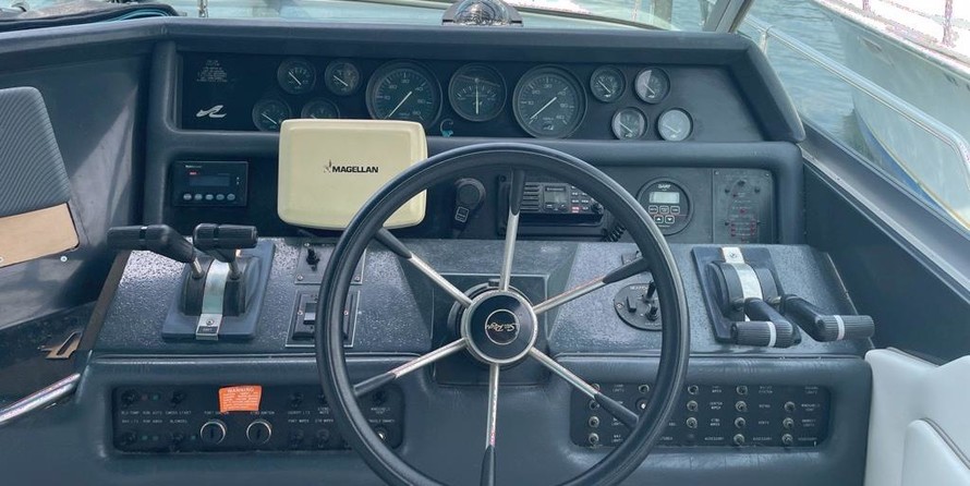 Sea Ray 370 Sundancer