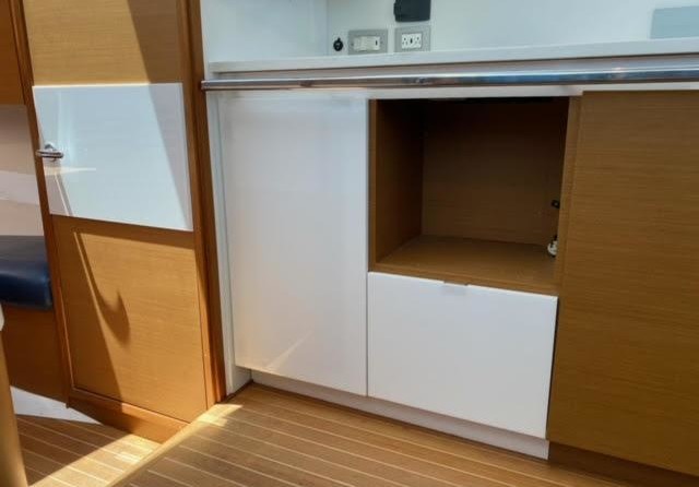 Bertram Flybridge Cruiser