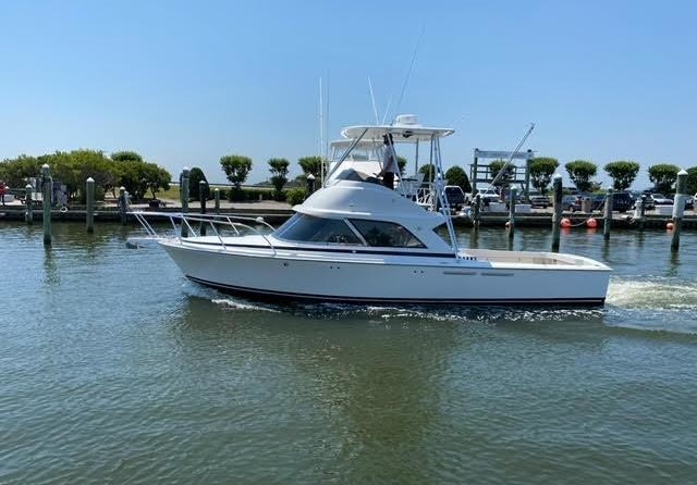 Bertram Flybridge Cruiser
