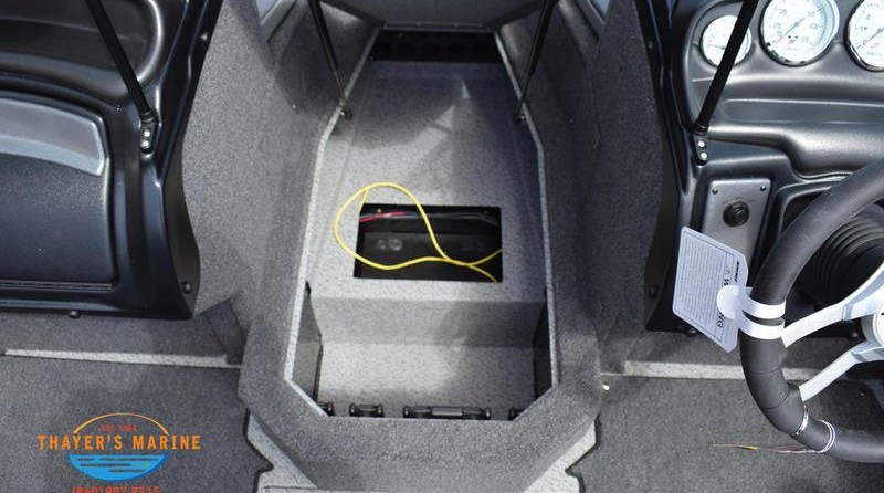 Lund Boats 1875 Crossover XS