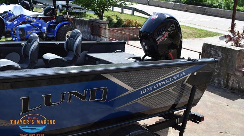 Lund Boats 1875 Crossover XS