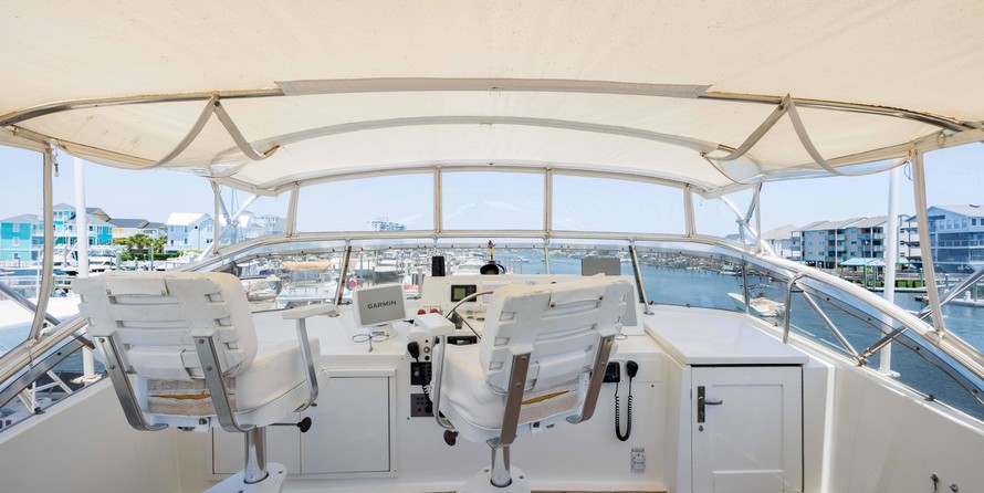 Marine trader 44 long range cruiser