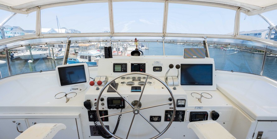 Marine trader 44 long range cruiser