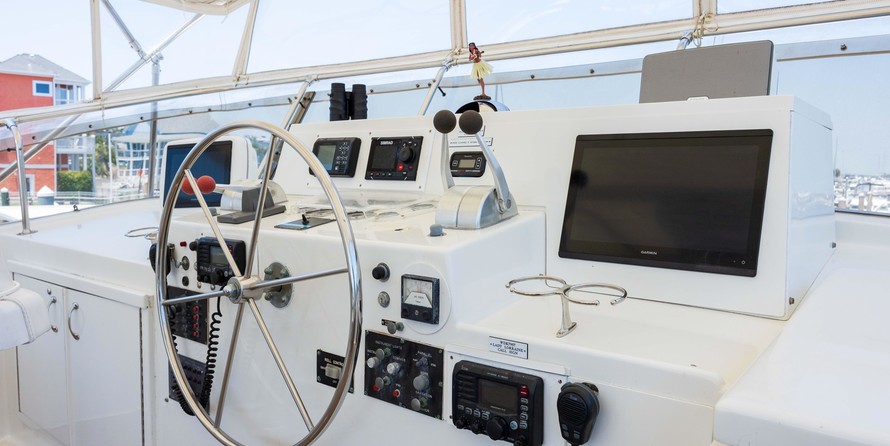 Marine trader 44 long range cruiser
