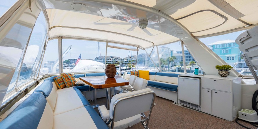 Marine trader 44 long range cruiser