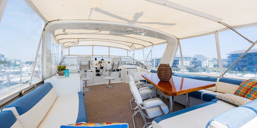 Marine trader 44 long range cruiser