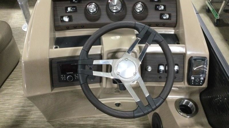 Bennington 22 LSR
