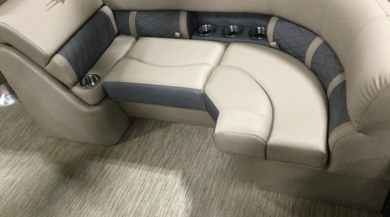 Bennington 22 LSR