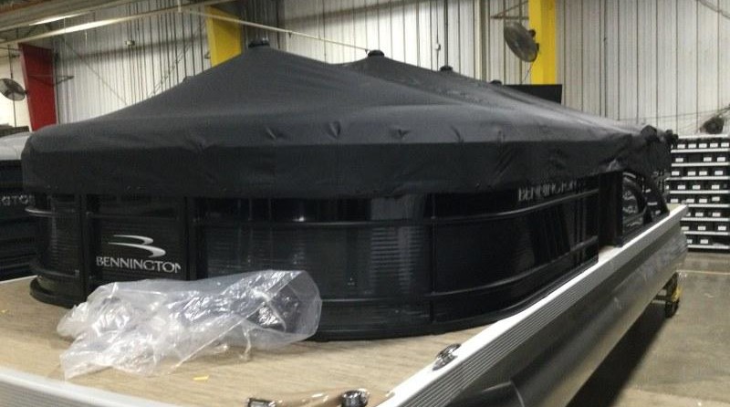 Bennington 22 LSR