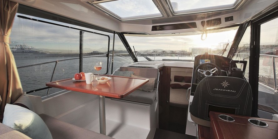 Jeanneau Merry Fisher 895