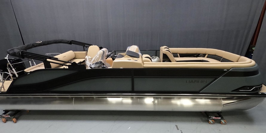 Harris Grand Mariner 270