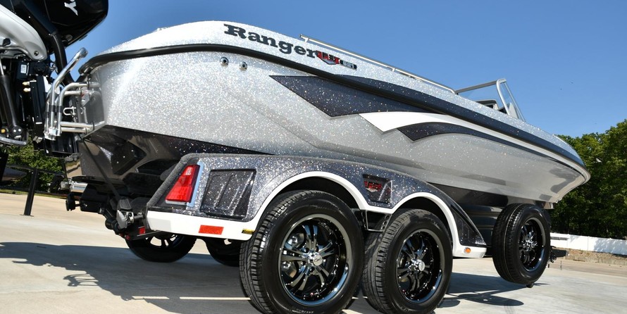 Everglades 230 cc w/ 250 verado