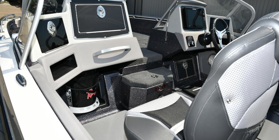 Everglades 230 cc w/ 250 verado