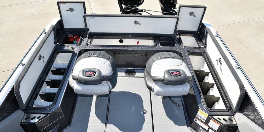 Everglades 230 cc w/ 250 verado