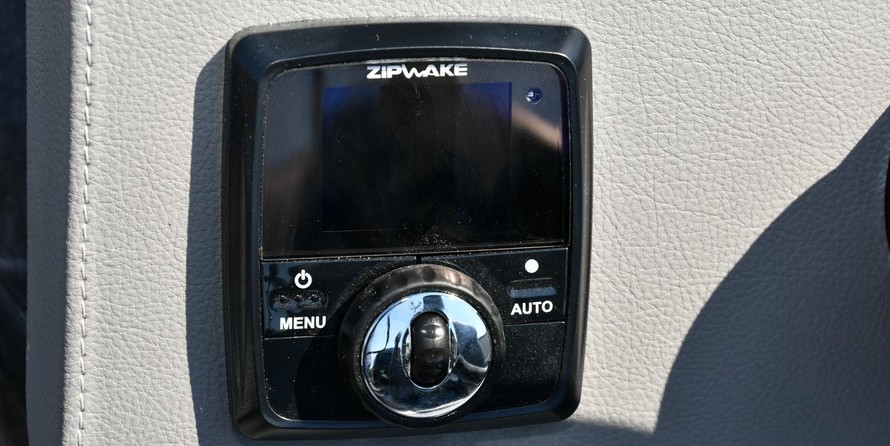 Everglades 230 cc w/ 250 verado