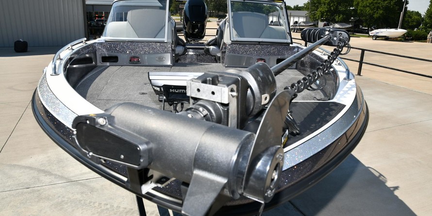 Everglades 230 cc w/ 250 verado