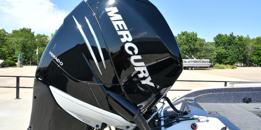 Everglades 230 cc w/ 250 verado