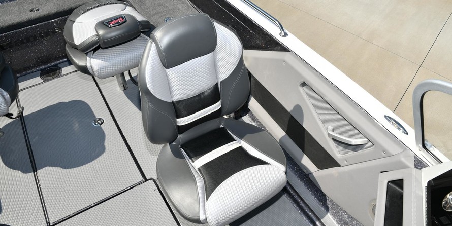 Everglades 230 cc w/ 250 verado