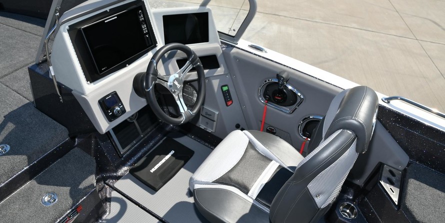 Everglades 230 cc w/ 250 verado